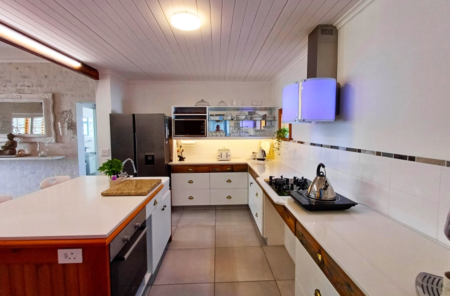 2 Bedroom Property for Sale in Palmiet Western Cape